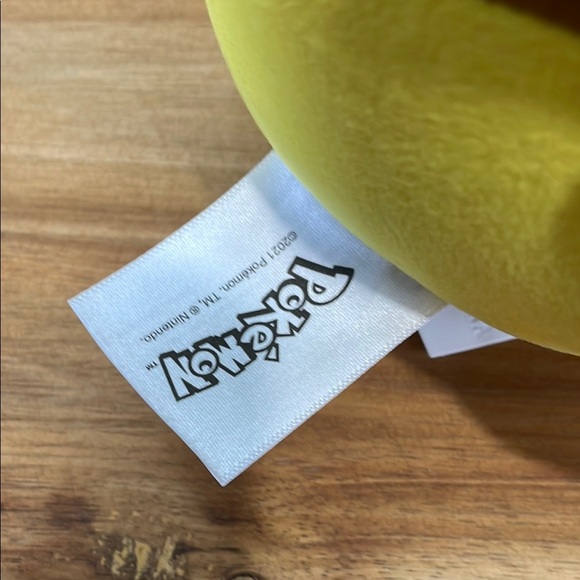 Light up and talk Stuffed Pikachu Toy - Picture 3 of 11